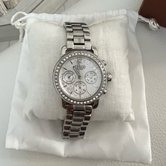 Coach watch - Picture 3 of 8